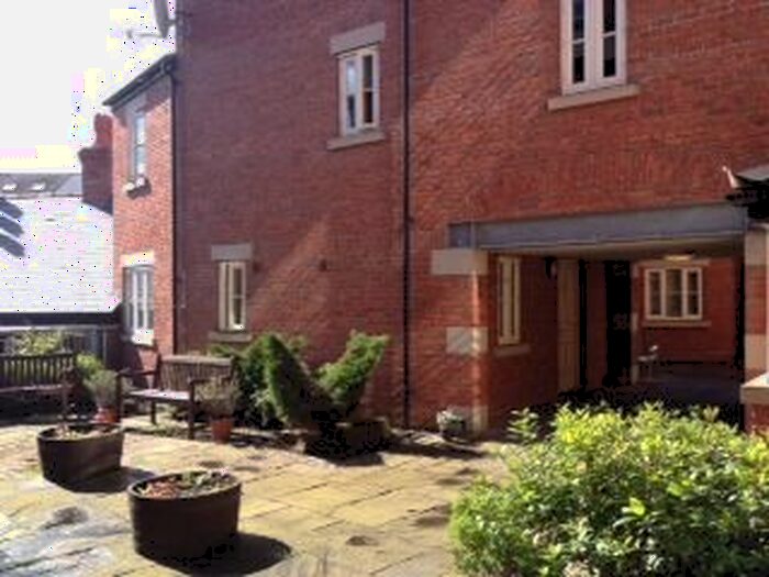 2 Bedroom Flat To Rent In Market Place, Stockport, SK1