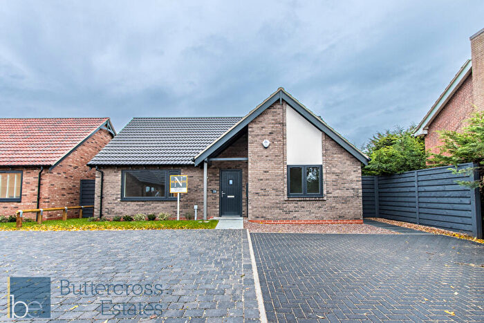 2 Bedroom Detached Bungalow To Rent In Main Road, Long Bennington, NG23