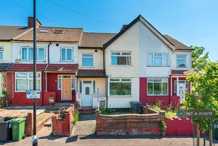 3 Bedroom Terraced House To Rent In Ruckholt Close, London, E10