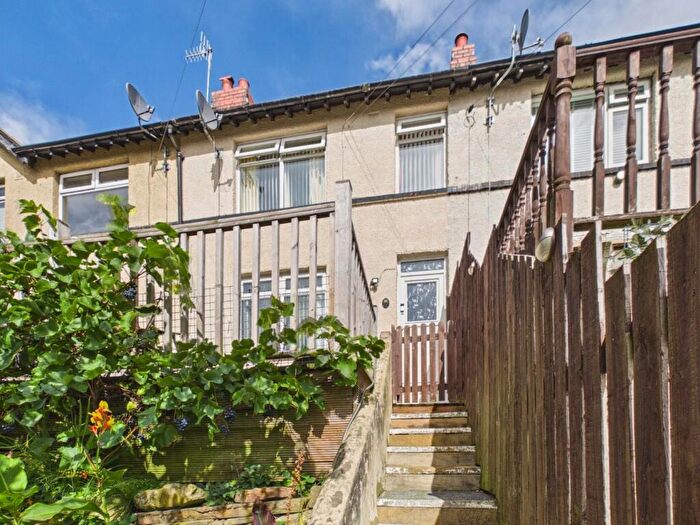 3 Bedroom House For Sale In Ayrton Crescent, Bingley, BD16