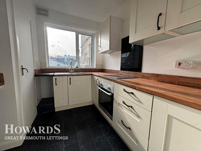 2 Bedroom Flat To Rent In Market Place, Great Yarmouth, NR30