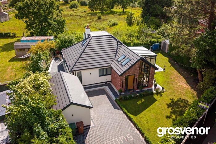 2 Bedroom Detached House To Rent In Broad Lane, Heswall, Heswall, Wirral, Merseyside, CH60