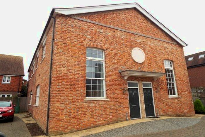 2 Bedroom Semi-Detached House To Rent In Exchange Court, Tonbridge, TN9