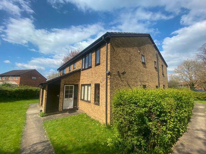 1 Bedroom Studio To Rent In Applewood Court, Swindon, SN5