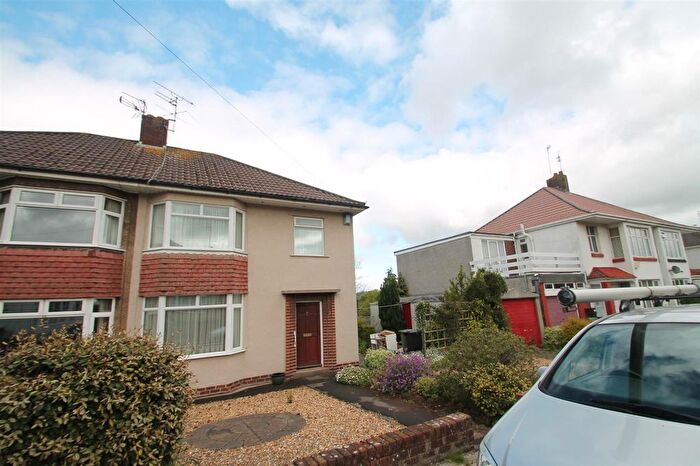 4 Bedroom Property To Rent In Redhill Drive, Bristol, BS16