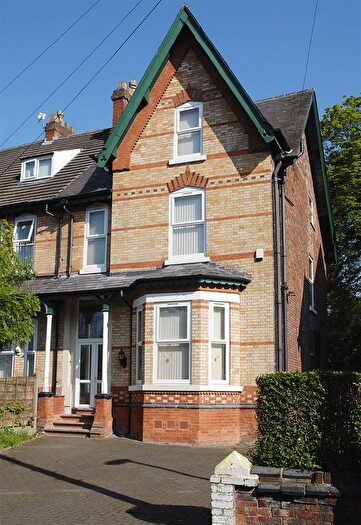 8 Bedroom Property To Rent In Brighton Grove, Manchester, M14