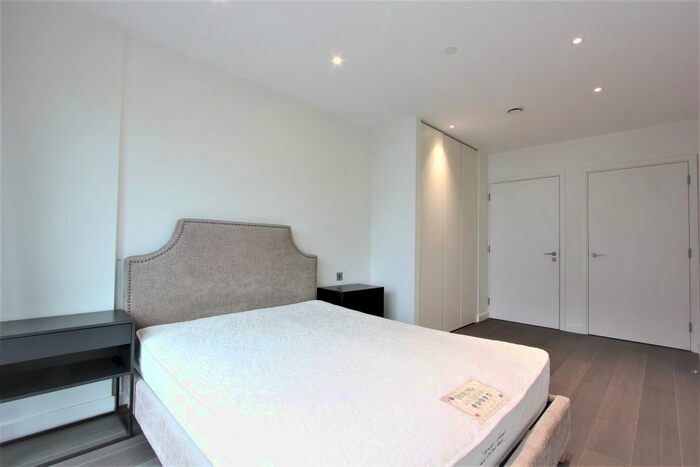 2 Bedroom Flat To Rent In Cutter Lane, London, SE10