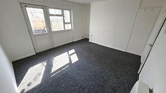 1 Bedroom Flat To Rent In Purcell Road, Courthouse Green, Coventry, CV6