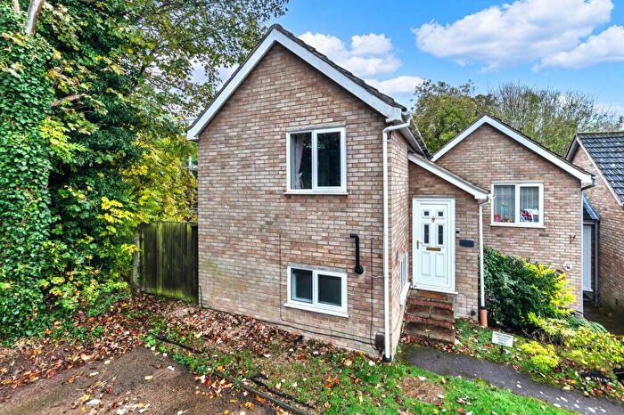 2 Bedroom End Of Terrace House For Sale In Shepherd Close, Royston, SG8