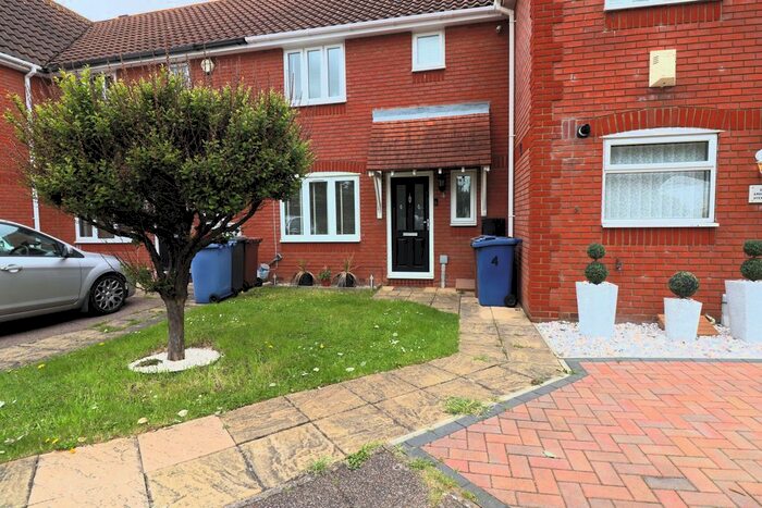 2 Bedroom Terraced House To Rent In Andrea Avenue, Grays, RM16