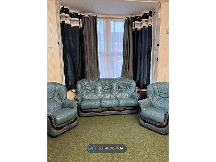 1 Bedroom Flat To Rent In Stafford Street, Swindon, SN1