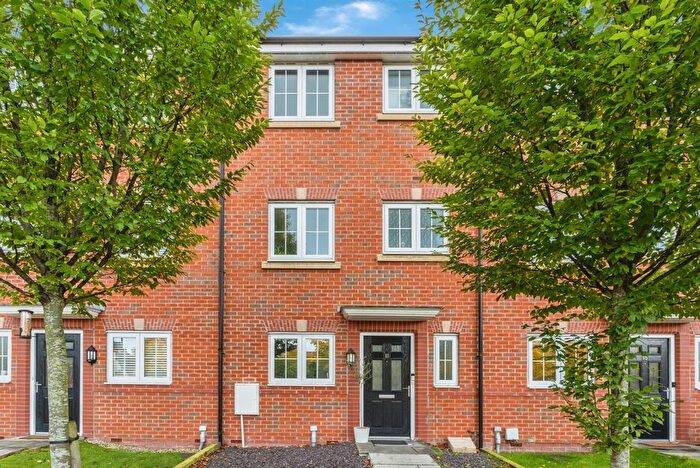 4 Bedroom Terraced House For Sale In Butts Green, Warrington, Cheshire, WA5