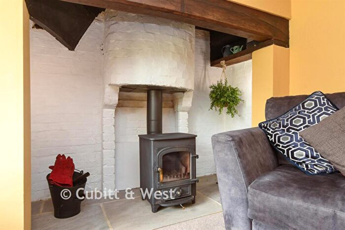 2 Bedroom Semi Detached House For Sale In Kingsland, Newdigate, Dorking, Surrey, RH5