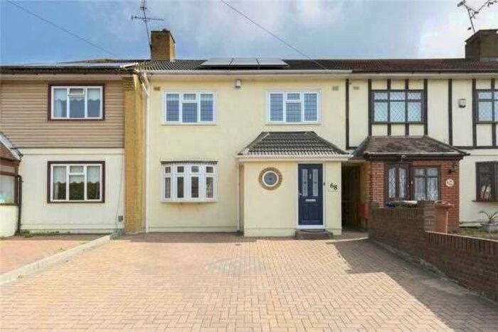 3 Bedroom Terraced House To Rent In Hamble Lane, South Ockendon, RM15
