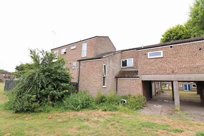2 Bedroom Flat For Sale In Hindon Walk, Scunthorpe, DN17