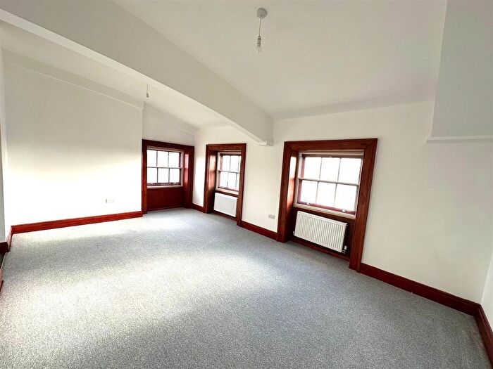 1 Bedroom Flat To Rent In Lancaster Lodge, Lodge Hall Drive, Failsworth, M35