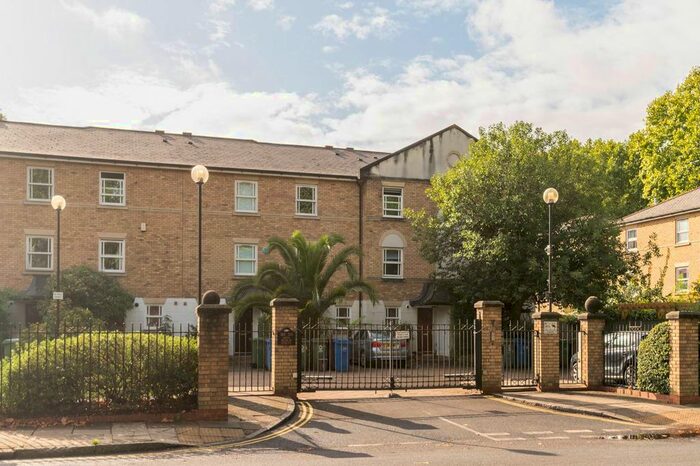 4 Bedroom Terraced House To Rent In John Ruskin Street, Kennington, London, SE5