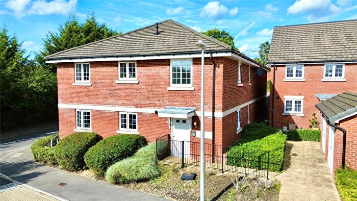 2 Bedroom Apartment For Sale In Langman Close, Wokingham, Berkshire, RG41