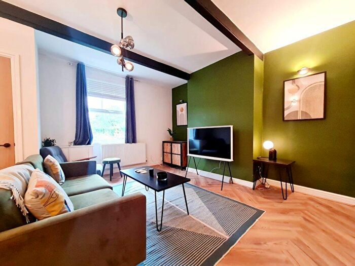 2 Bedroom End Of Terrace House For Sale In Moss Lane, Whitefield, M45