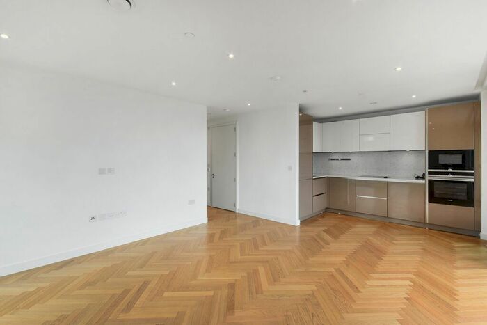 2 Bedroom Flat To Rent In Southwark Bridge Road, London, SE1