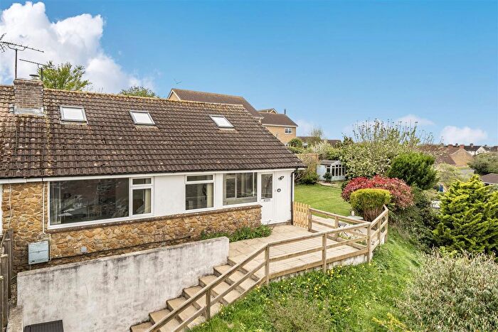 3 Bedroom Semi Detached House For Sale In Listercombe Close, Ilminster, TA19