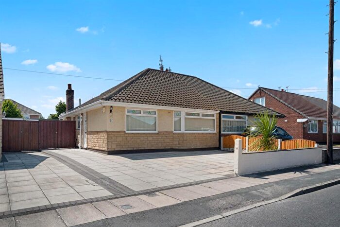 2 Bedroom Semi-Detached Bungalow For Sale In Dartmouth Avenue, Aintree Village, Liverpool, L10