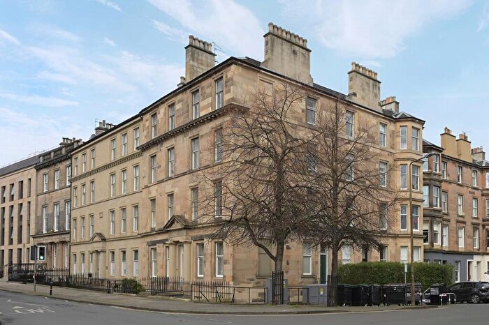 3 Bedroom Flat For Sale In A Hillside Street, Edinburgh, EH7