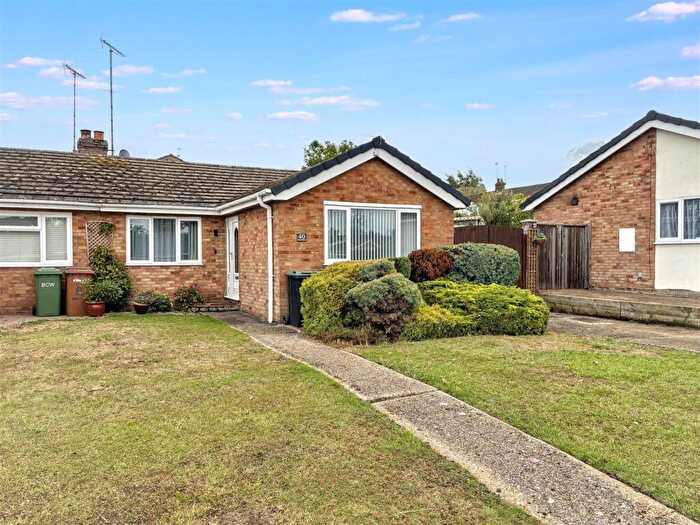 2 Bedroom Semi-Detached Bungalow For Sale In Queen Street, Bozeat, Wellingborough, NN29