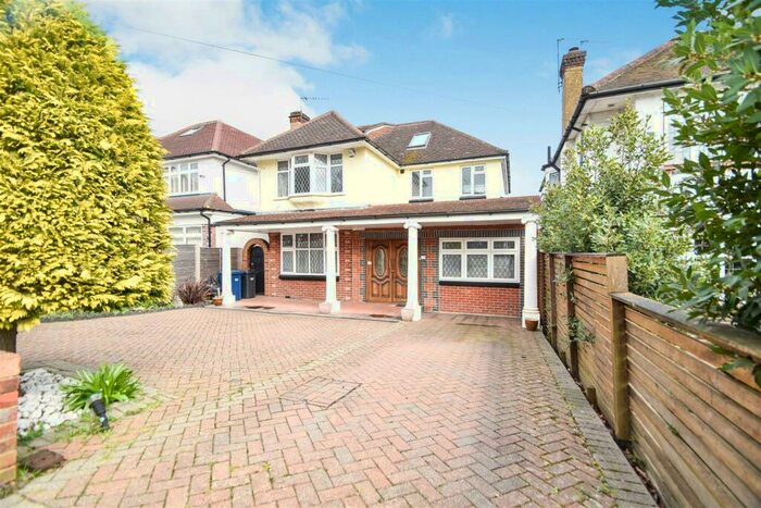 6 Bedroom Detached House To Rent In Southway, Totteridge, N20