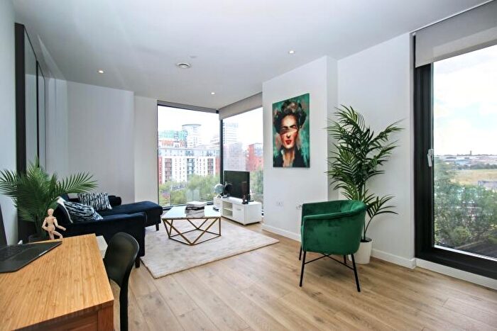 2 Bedroom Apartment For Sale In The Gate, Meadowside Aspin Lane, M4