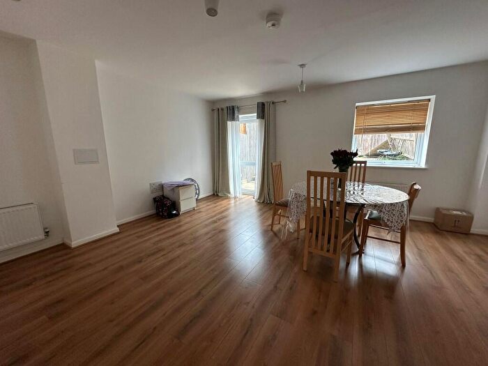 3 Bedroom Terraced House To Rent In Sherbourne Close, Dartford, Kent, DA1