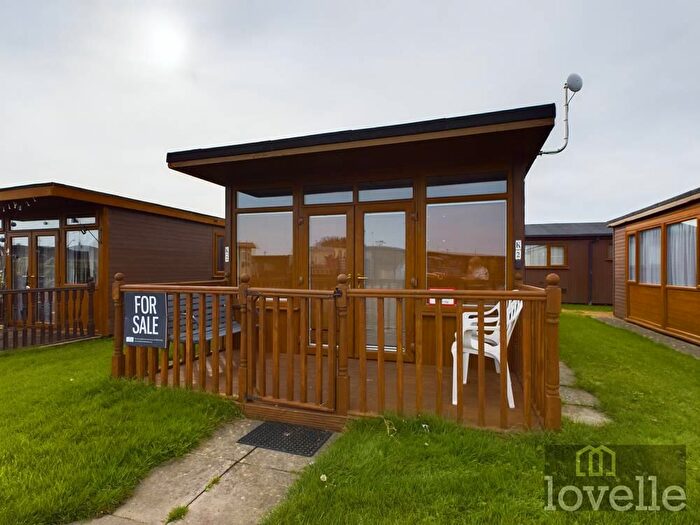 2 Bedroom Chalet For Sale In Off Links Avenue, Mablethorpe, LN12