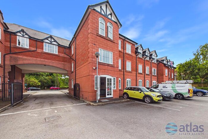2 Bedroom Flat For Sale In Woodholme Court, Woolton, L25