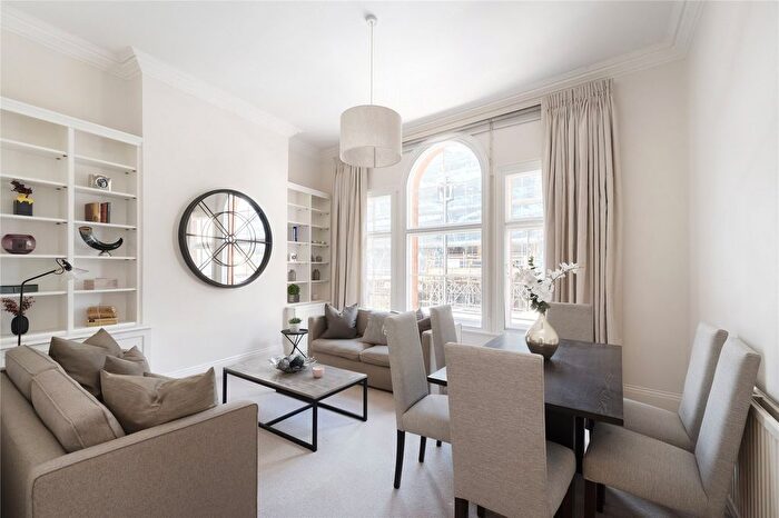 3 Bedroom Maisonette To Rent In Pimlico Road, Belgravia, SW1W