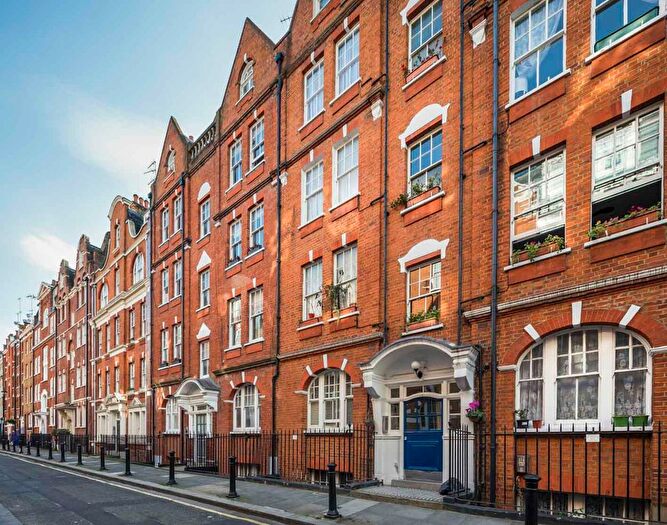 2 Bedroom Flat To Rent In Hanson Street, (), Marylebone, W1W