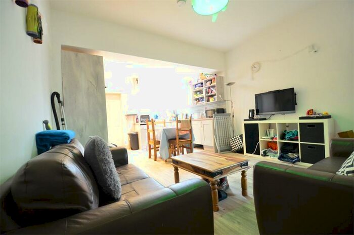 6 Bedroom Terraced House To Rent In Student Property - Selly Oak, Birmingham, B29