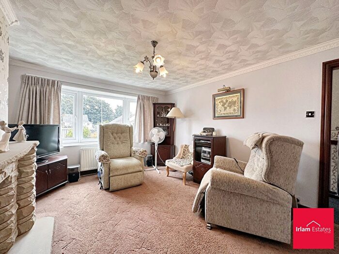 2 Bedroom Bungalow For Sale In Helston Close, Irlam, M44