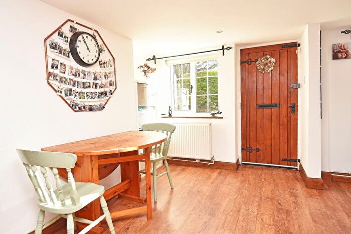 2 Bedroom Cottage For Sale In Main Street, Minskip, YO51