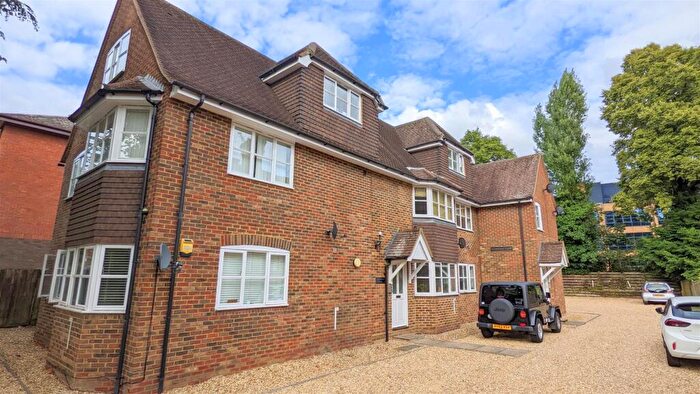 1 Bedroom Flat To Rent In Sherbourne Court, Beaconsfield Road, St. Albans, Hertfordshire, AL1