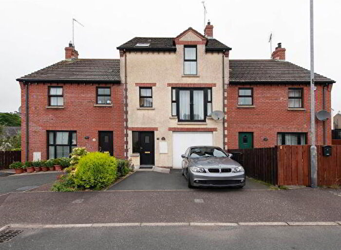 3 Bedroom TownHouse For Sale In Drummond Park, Ballynahinch, BT24