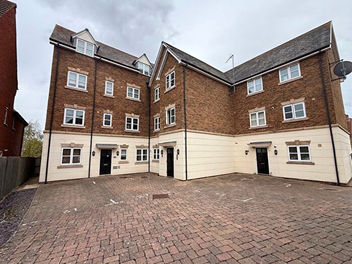 2 Bedroom Flat For Sale In Morland Drive, Grange Farm, Milton Keynes, MK8