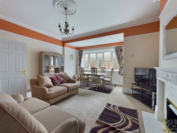 2 Bedroom Flat To Rent In Victoria Avenue, HU5