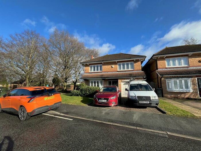 4 Bedroom House To Rent In Wolverton Drive, Wilmslow, Cheshire, SK9