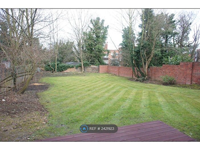 2 Bedroom Flat To Rent In Anerly Road, London, SE20