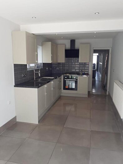 3 Bedroom Terraced House To Rent In New Road, Portsmouth, PO2