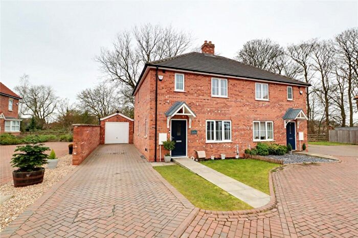 3 Bedroom Semi-Detached House For Sale In Beechcroft Drive, Kirton Lindsey, Lincolnshire, DN21