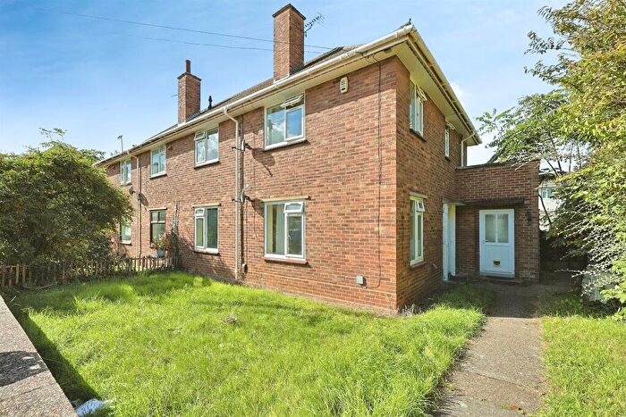 2 Bedroom Flat For Sale In Brereton Close, Norwich, NR5