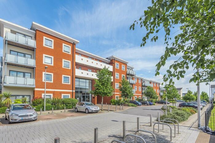 2 Bedroom Apartment To Rent In Heron House, Rushley Way, RG2