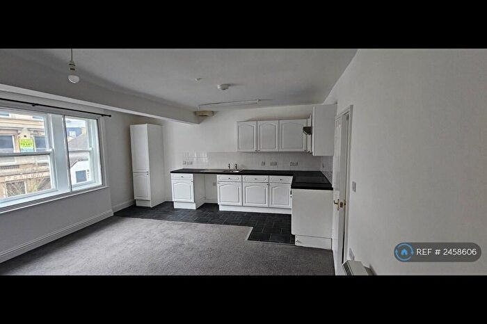 1 Bedroom Flat To Rent In Nightingale House, Maidstone, ME14