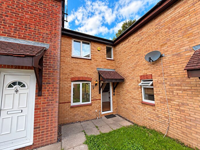 2 Bedroom Terraced House For Sale In Coverdale, Luton, LU4
